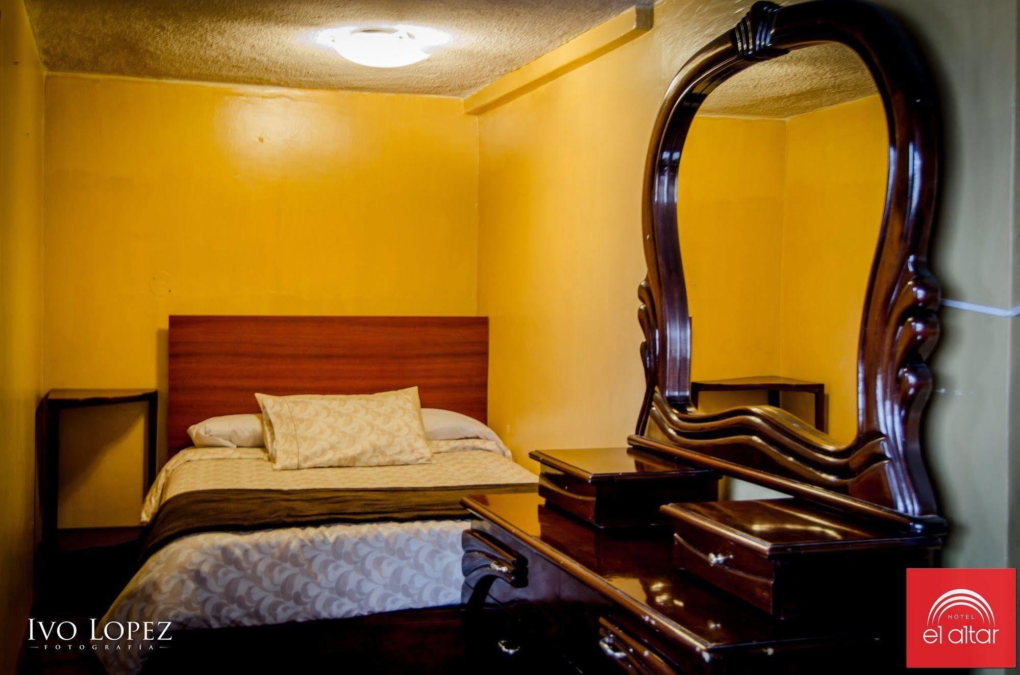 Hotel El Altar Ріобамба Екстер'єр фото